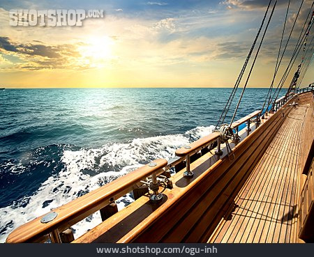 
                Sonnenuntergang, Segelboot, Yacht                   