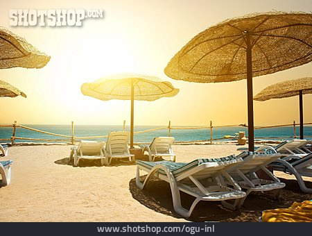 
                Rotes Meer, Strandurlaub, Ferienanlage                   