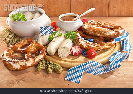 
                Bayrische Küche, Brotzeit, Deftig, Weißwurst                   