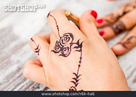 
                Beauty & Kosmetik, Nagellack, Henna-tattoo                   