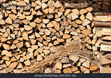 
                Holz, Holzstapel, Holzscheit, Buchenholz                   