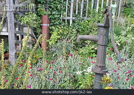 
                Garten, Wasserpumpe, Handpumpe                   