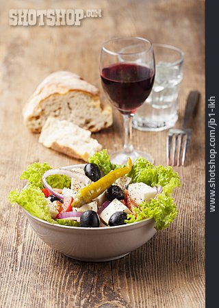 
                Griechischer Salat, Feta, Mediterrane Küche                   