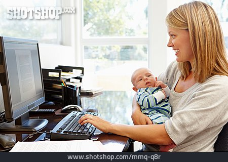 
                Mutter, Alleinerziehend, Elternzeit, Home Office                   