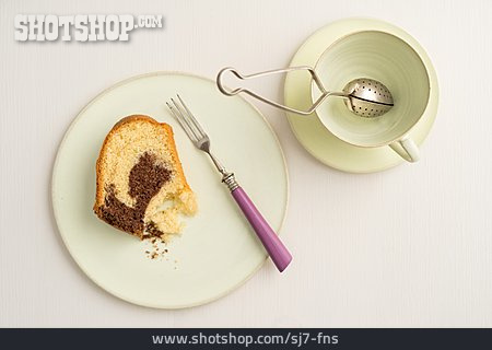 
                Design, Place Setting, Marble Cake                   