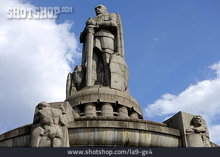 
                Bismarck-denkmal, Otto Von Bismarck                   