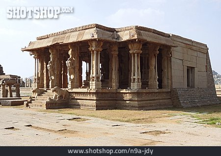 
                Indien, Hampi, Achyutaraya Tempel                   