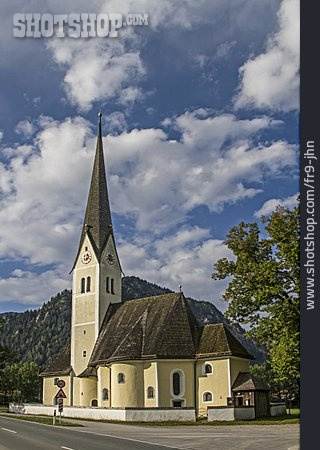 
                Kirche, St. Leonhard, Fischhausen                   