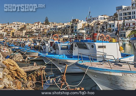 
                Fischerboote, Sizilien, Marinella Di Selinunte, Castelvetrano                   