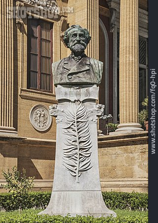 
                Denkmal, Giuseppe Verdi                   