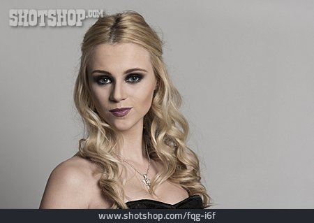 
                Young Woman, Portrait, Gothic                   