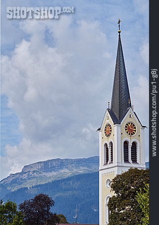 
                Kleinwalsertal, Pfarrkirche Maria Opferung                   