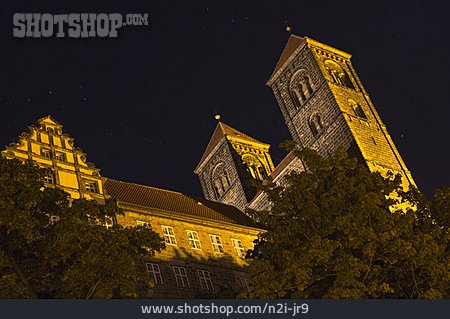 
                Nacht, Sternenhimmel, Stiftskirche, Quedlinburg                   