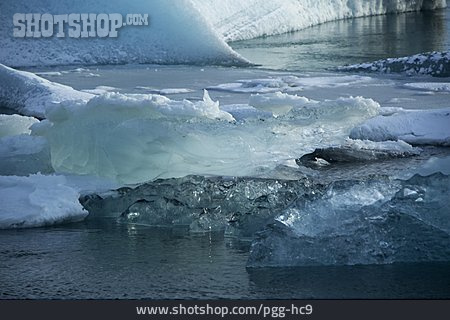 
                Eisschollen, Gletscherlagune                   