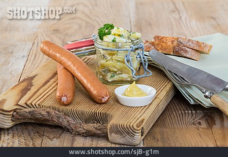 
                Kartoffelsalat, Würstchen, Kalte Küche                   