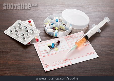 
                Gesundheitswesen & Medizin, Tabletten, Medikamenteneinnahme                   