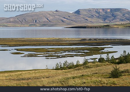 
                Island, Hvalfjörður                   