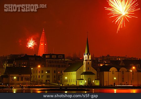 
                Silvester, Reykjavík, Hallgrimskirkja                   