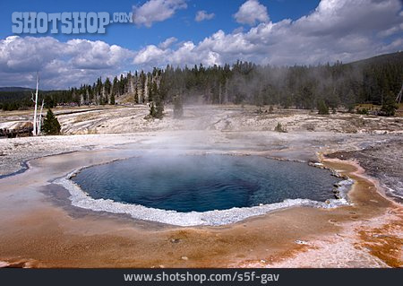 
                Geysir, Yellowstone, Yellowstone-nationalpark                   