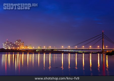 
                Kiew, Dnepr, Moskauer Brücke                   