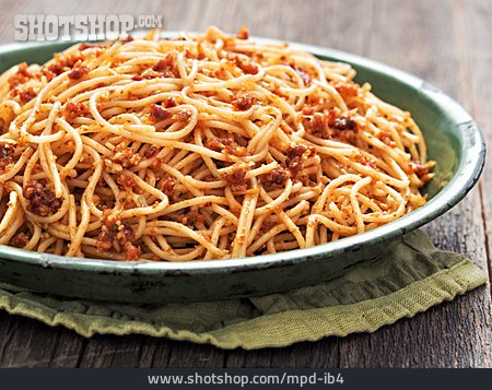 
                Spaghetti, Pasta, Pesto Rosso                   