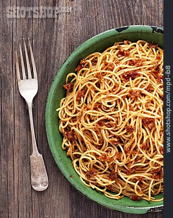 
                Spaghetti, Pasta, Pesto Rosso                   