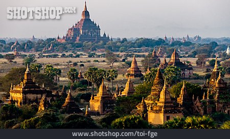 
                Buddhismus, Stupa, Bagan                   