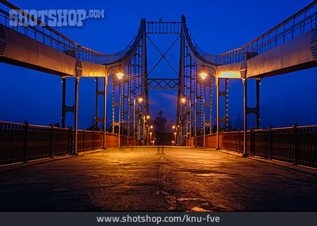 
                Kiew, Parkovy Brücke                   