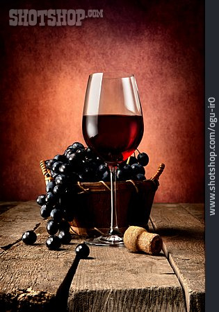 
                Genuss & Konsum, Weinglas, Rotwein                   