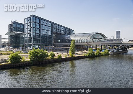 
                Berlin, Hauptbahnhof                   