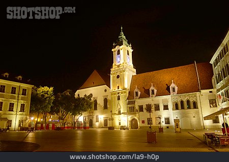
                Altes Rathaus, Bratislava                   