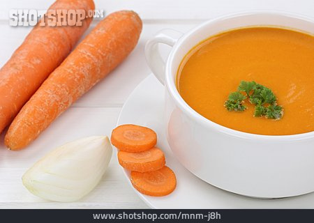 
                Vegetarisch, Karottensuppe                   