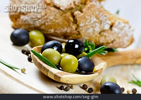 
                Olivenöl, Schwarze Oliven, Grüne Oliven                   