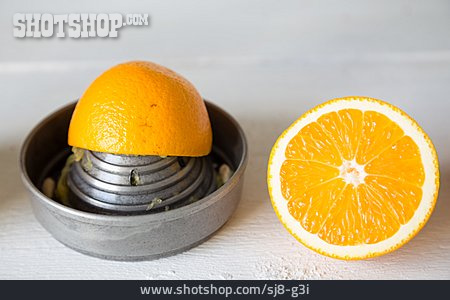 
                Orangensaft, Orangen, Saftpresse                   