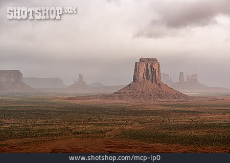 
                Navajo, Colorado-plateau                   