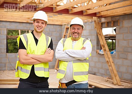 
                Ausbildung, Bauarbeiter, Hausbau                   