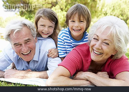 
                Enkel, Generationen, Großeltern                   