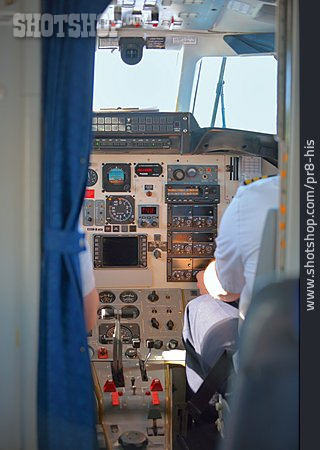 
                Flugzeug, Navigation, Cockpit                   