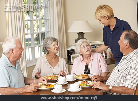 
                Senior, Pflege & Fürsorge, Altenheim, Altenpflege                   