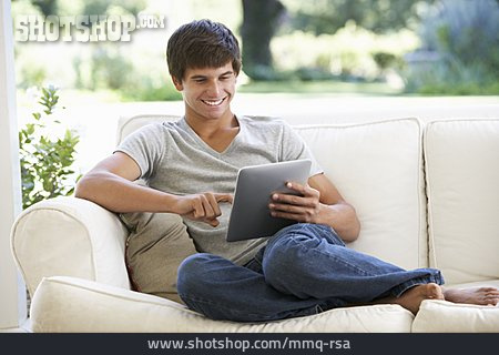 
                Teenager, Mobile Kommunikation, Internet, Tablet-pc                   