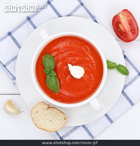 
                Tomatensuppe                   