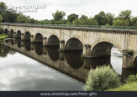 
                Bogenbrücke, Loire, Kanalbrücke, Digoin                   