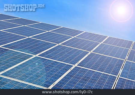 
                Solarzellen, Photovoltaik, Solaranlage                   