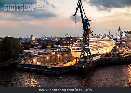 
                Hamburg, Schiffswerft                   