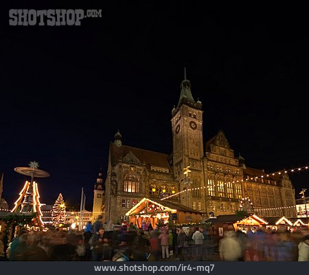 
                Weihnachtsmarkt, Striezelmarkt, Freiberg                   