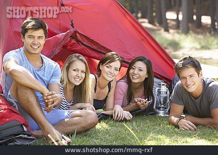 
                Festival, Freunde, Camping                   