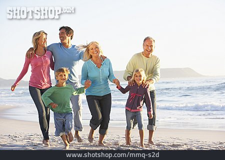 
                Strandurlaub, Familienausflug, Familienurlaub                   