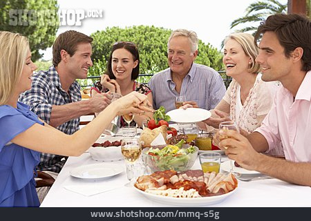 
                Mahlzeit, Sommerfest, Familienessen                   