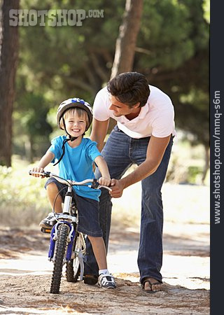 
                Kind, Vater, Lernen, Radfahren                   