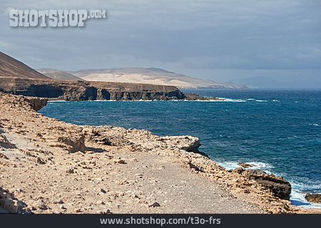 
                Kanarische Inseln, Fuerteventura, Küstenlandschaft                   